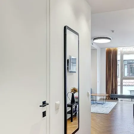 Downtown In Str. Apartment